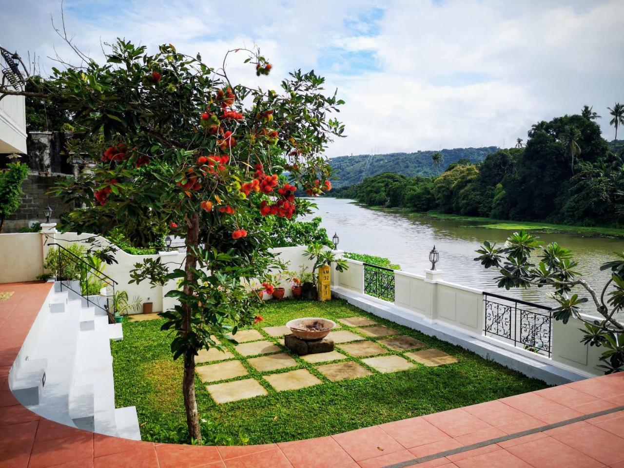 Casa Marina Bed And Breakfast Pagsanjan Exteriör bild